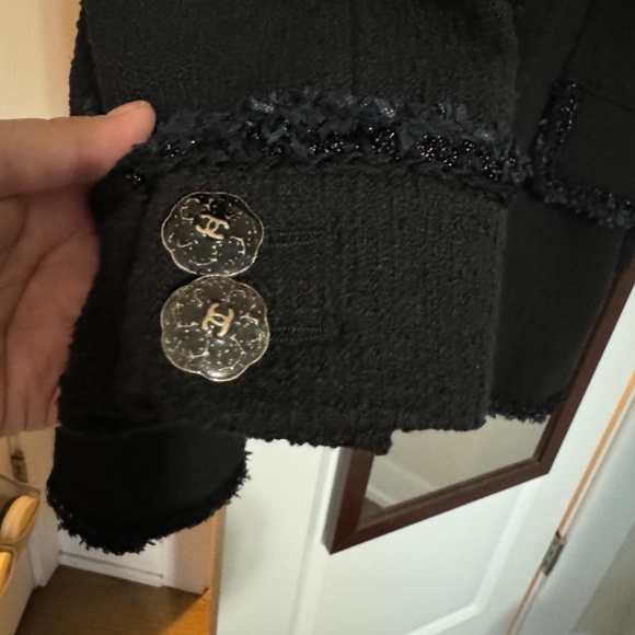 Cha new condition 13A long jacket size 40 FR - Picture 7 of 8